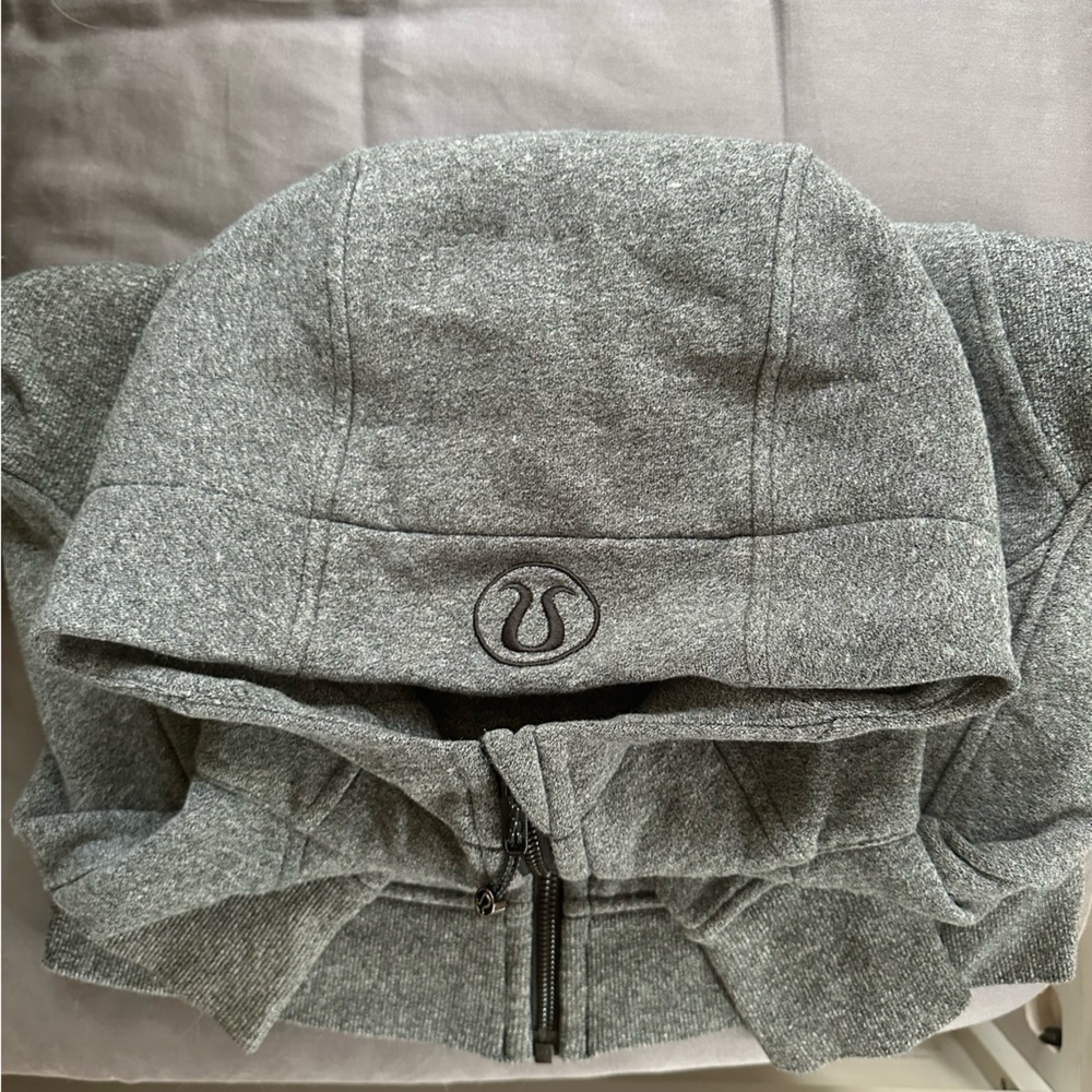 Heather grey lululemon scuba hoodie